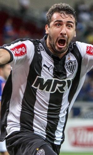 Pratto comemora seu gol pelo Atlético-MG no clássico do Campeonato Mineiro