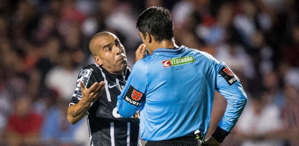 Corinthians tentará desqualificar "conduta violenta" para "atitude antidesportiva" - Ricardo Nogueira/Folhapress