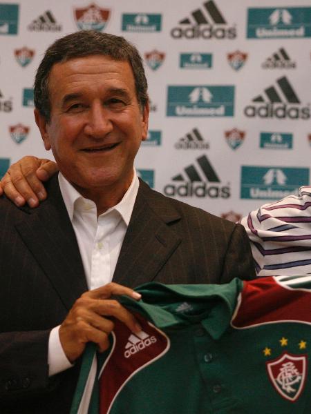 Parreira apresentado no Fluminense em 2009 para sua última passagem pelo clube - Fernando Soutello/Folha Imagem