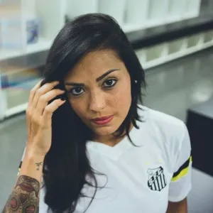 Alinne Calandrini é zagueira do Santos e da seleção brasileira - Amanda Cervantes