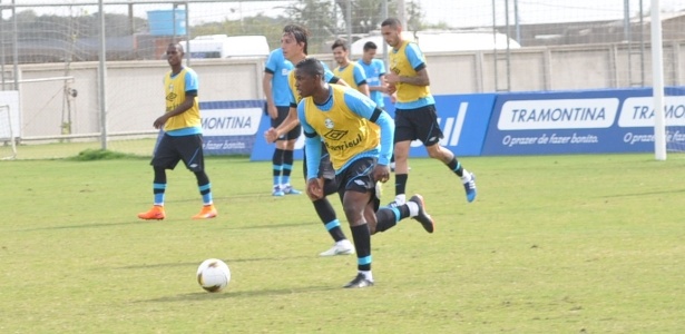 De volta após lesão, Yuri Mamute treina pelo Grêmio e pode jogar Gre-Nal - Marinho Saldanha/UOL