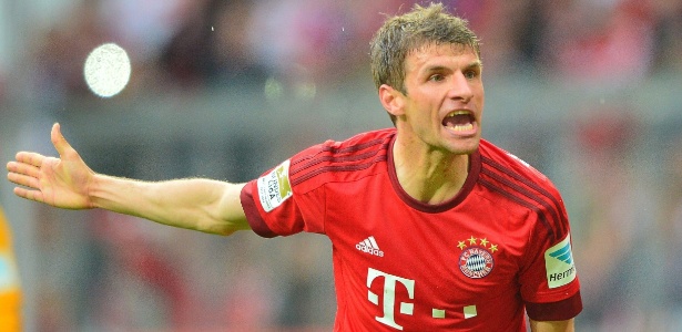 Thomas Müller acredita que Barcelona e Bayern de Munique estão no mesmo nível - PETER KNEFFEL/EFE