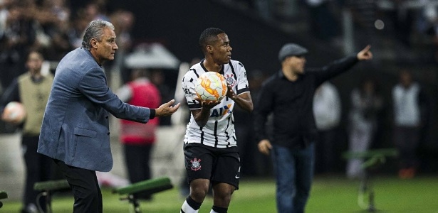 Corinthians tenta evitar a terceira eliminação na temporada 2015 - Foto Eduardo Knapp/Folhapress