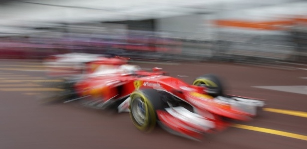 Vettel foi o mais rápido no último treino antes da classficação - Max Rossi/Reuters