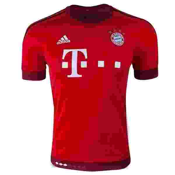 Nova camisa do Bayern de Munique para temporada 2015/2016 é divulgada 22/05/2015 UOL Esporte