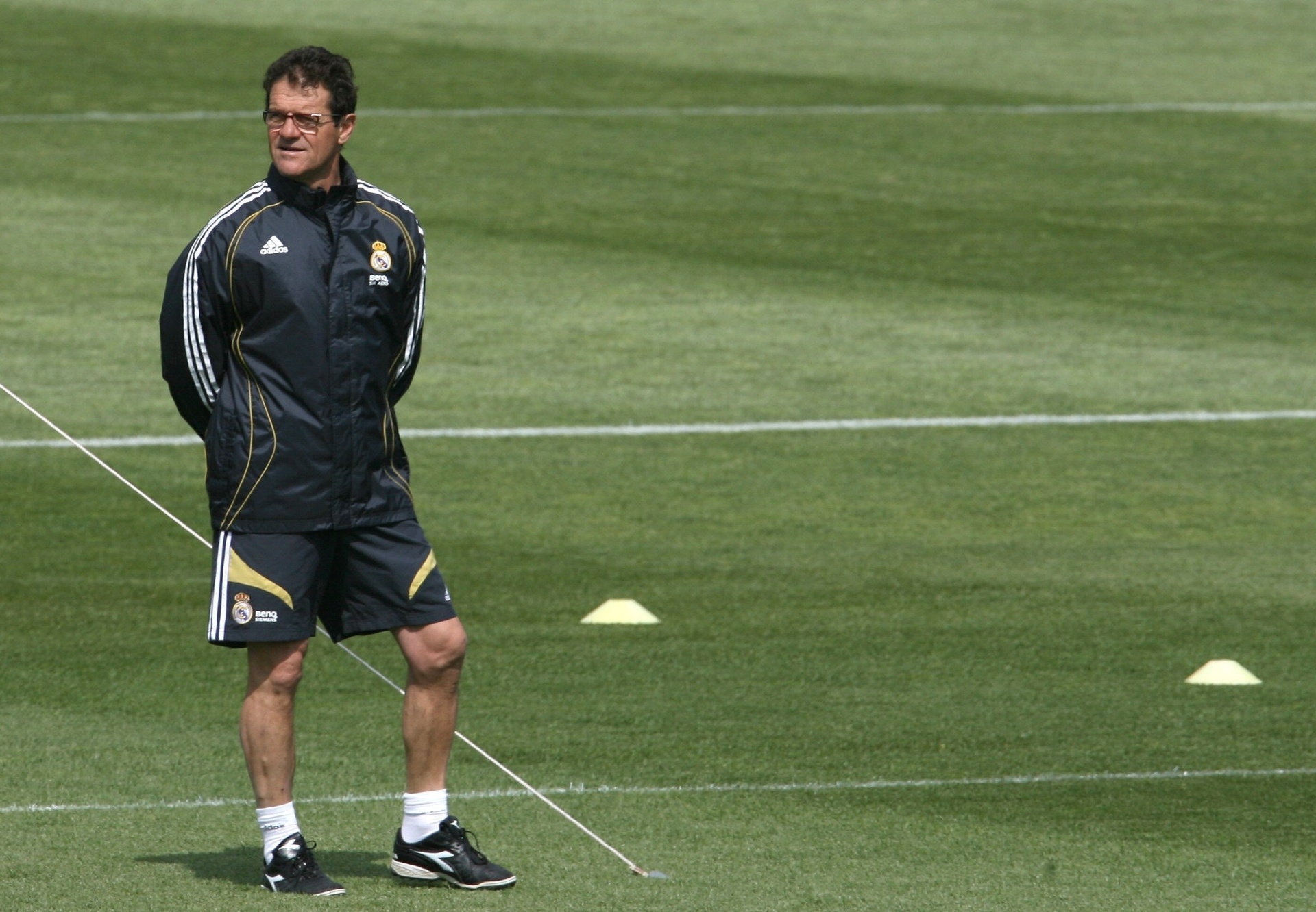 Fabio Capello observa treinamento do Real Madrid - Philippe Desmazes/AFP Photo
