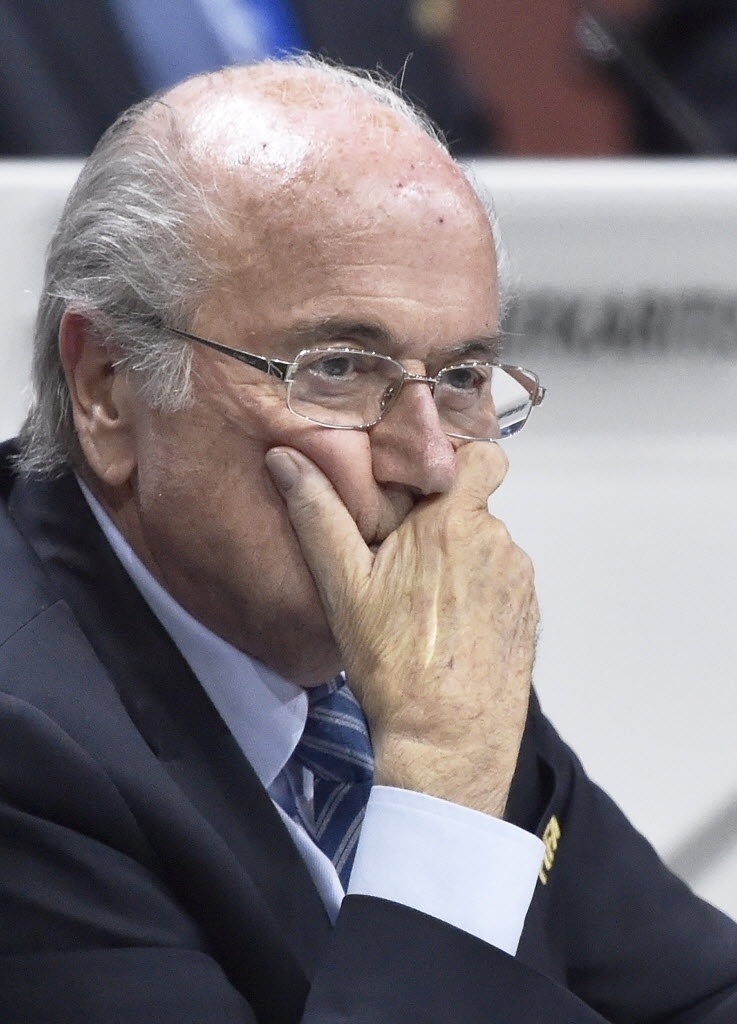 Joseph Blatter tenta reeleição e espera que aliados não mudem de posição após escândalo na Fifa