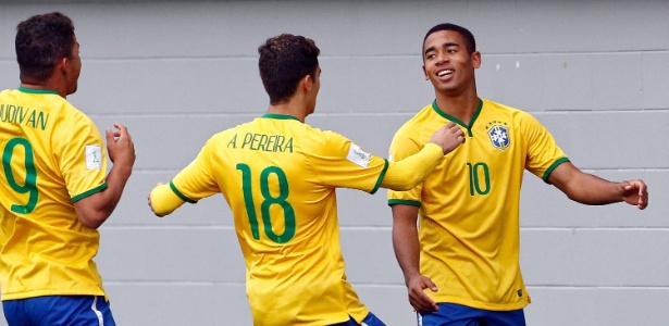 Gabriel Jesus comemora o primeiro gol do Brasil contra a Nigéria no Mundial Sub-20 - DEAN PEMBERTON/EFE