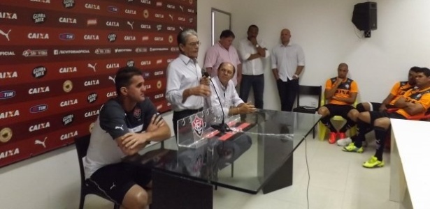 Técnico Vágner Mancini considerou o resultado injusto no Mangueirão - Divulgação/Vitória