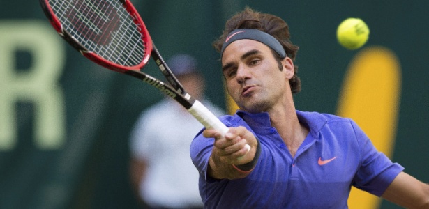 Federer sofreu com os erros não forçados, mas conseguiu prevalecer sobre alemão - Maja Hitij/EFE