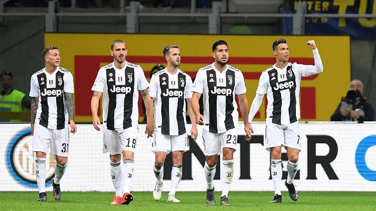 Jogadores da Juventus comemoram gol de Cristiano Ronaldo - Daniele Mascolo/Reuters - Daniele Mascolo/Reuters