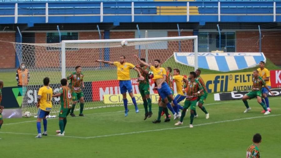 Time de Florianópolis vem de quatro jogos sem vencer na Série B do Brasileiro - Frederico Tadeu/Avaí FC