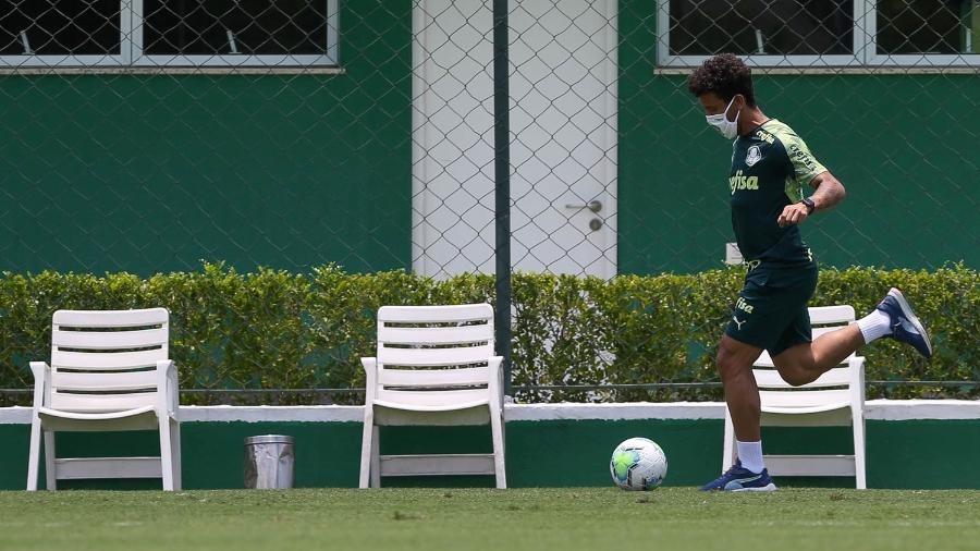 Marcos Rocha, lateral do Palmeiras, participa de treino físico na Academia de Futebol - Cesar Greco