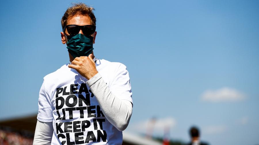Vettel tem usado camisetas para promover suas pautas de sustentabilidade - Aston Martin/Divulgação