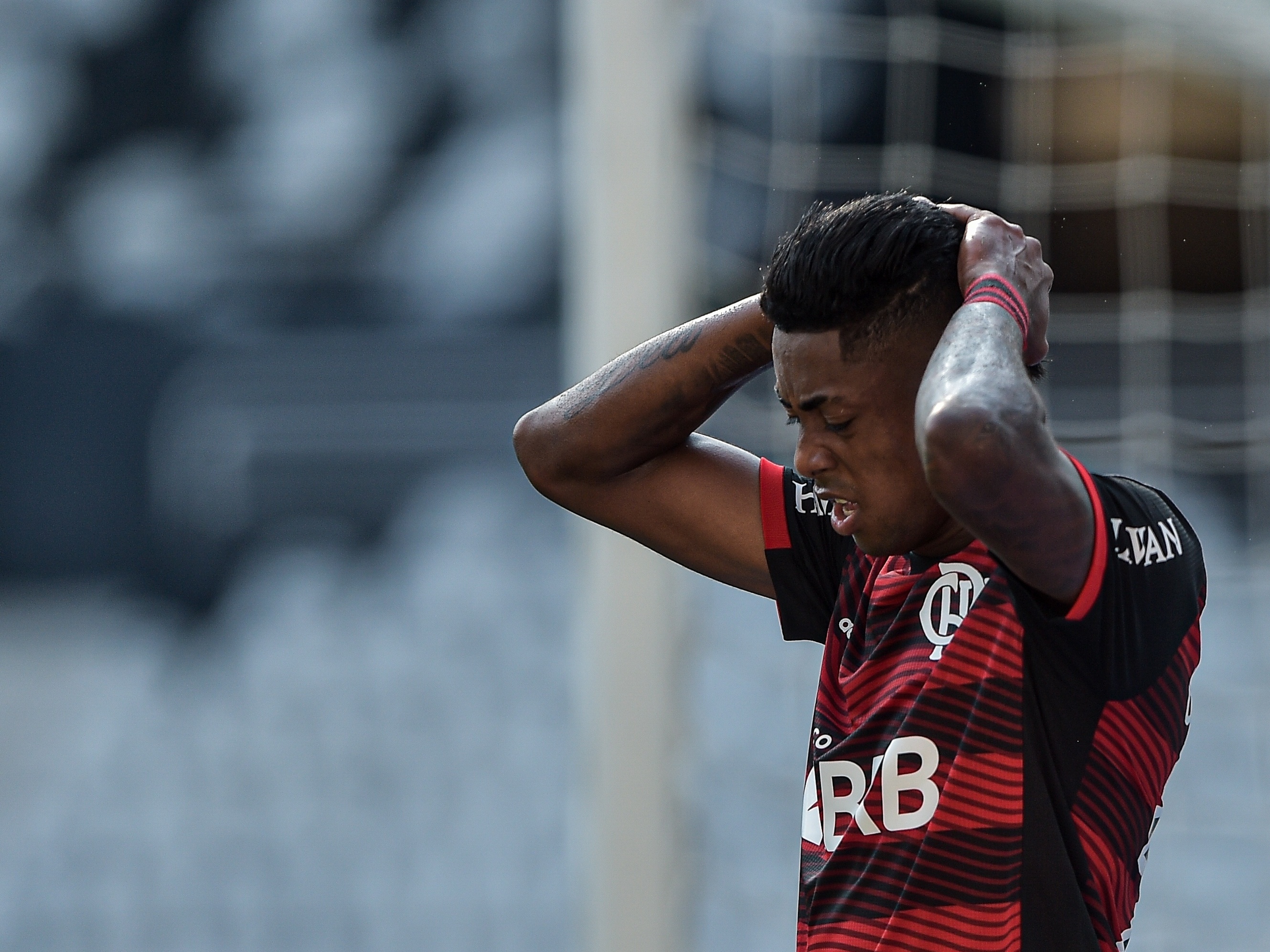 Escalação do Flamengo: Bruno Henrique vai jogar contra o Goiás?