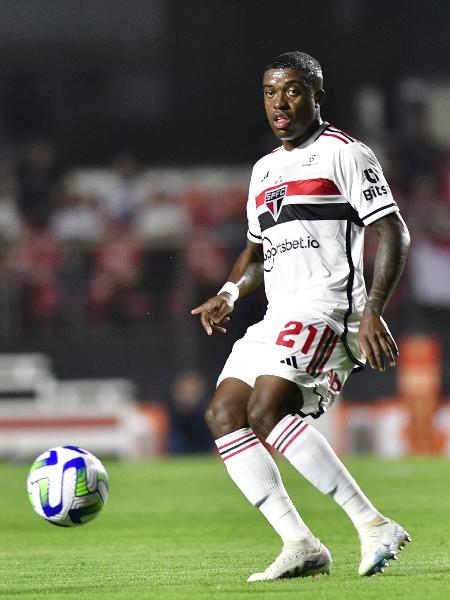 Jhegson Méndez, volante do São Paulo, durante partida contra o Ituano. - Eduardo Carmim/Photo Premium