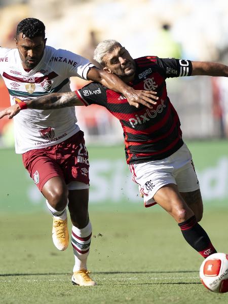 Fluminense e Flamengo se enfrentam pelo jogo de ida da semifinal do Carioca