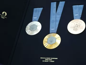 Pedaços da Torre Eiffel e 6 gramas de ouro: como são as medalhas olímpicas
