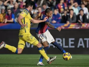 Las Palmas vence com 'lei do ex' e estraga festa de aniversário do Barça