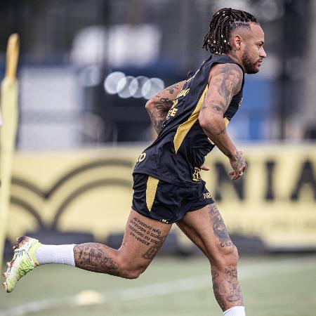 Neymar durante treinamento do Santos Neymar durante treinamento do Santos