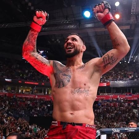 Aleksandar Rakic venceu Marcin Tybura por decisão unânime dos juízes