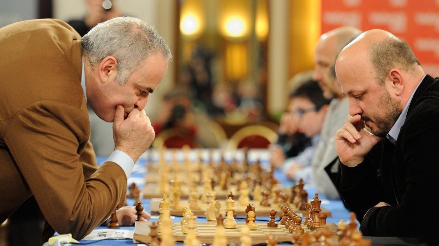 Garry Kasparov – Escola De Xadrez