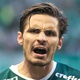 Mesmo com lesão, Raphael Veiga termina 2022 entre os destaques do Palmeiras