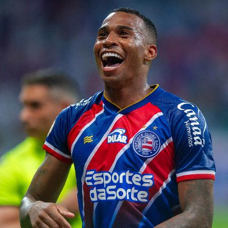 Jean Lucas celebra para 30 mil na Fonte Nova Jean Lucas celebra para 30 mil na Fonte Nova
