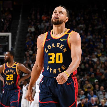 Stephen Curry durante derrota dos Warriors para o Brooklyn Nets, pela NBA