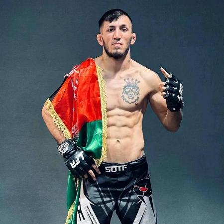 Ahmad Hassanzada, lutador de UFC. Ahmad Hassanzada, lutador de UFC.