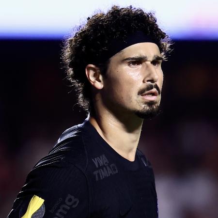 André Ramalho deve formar a zaga titular do alvinegro ao lado de Gustavo Henrique André Ramalho deve formar a zaga titular do alvinegro ao lado de Gustavo Henrique