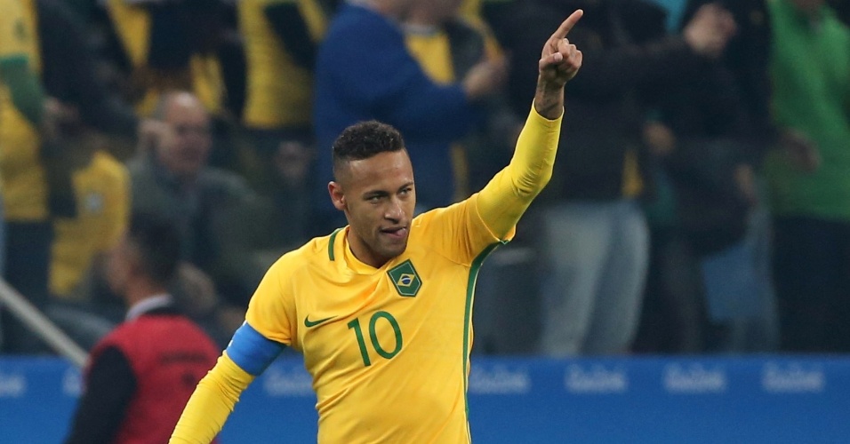Neymar comemora o primeiro gol do Brasil diante da Colômbia