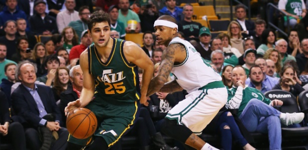 Raulzinho em ação pelo Utah Jazz na temporada passada -  Maddie Meyer/Getty Images
