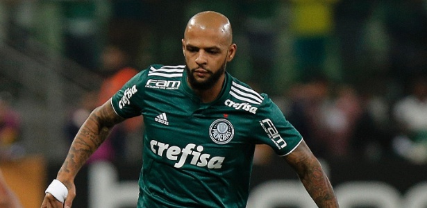 Felipe Melo deve voltar ao time titular do Palmeiras contra o São Paulo - Daniel Vorley/AGIF