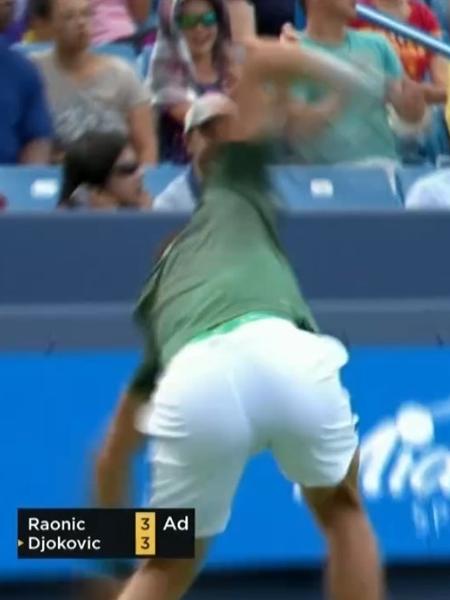 Novak Djokovic destrói raquete em jogo contra Milos Raonic no Masters 1000 de Cincinnati - Reprodução/SporTV