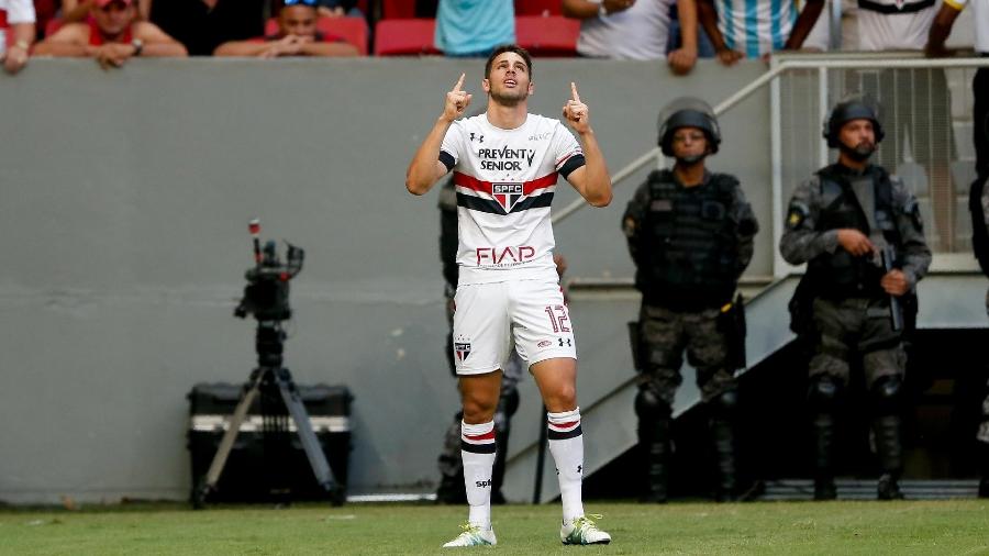 Calleri, ex-atacante do São Paulo, fez elogios ao técnico Hernán Crespo - Pedro Ladeira/Folhapress