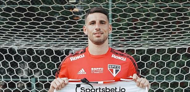 Rogério Ceni anuncia e São Paulo tem novo camisa 9 para substituir Calleri