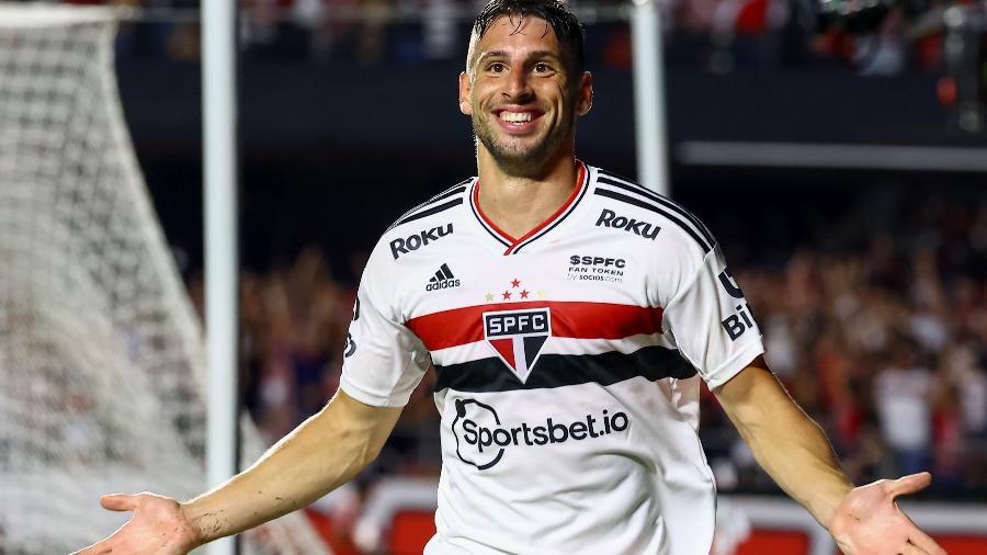 Calleri jogador do São Paulo comemora o gol marcado durante partida contra o Palmeiras pelo Campeonato Paulista  - Marcello Zambrana/AGIF