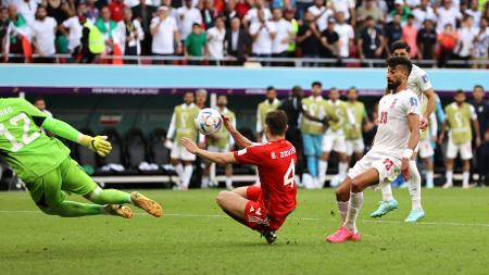 Após duas bolas na trave, Irã vence País de Gales com dois gols nos  acréscimos