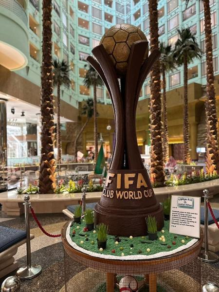 Hotel do Fluminense no Mundial tem réplica da taça em chocolate com de mais de 2 metros de altura - Divulgação