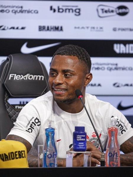 Diego Palacios, durante coletiva de apresentação no Corinthians