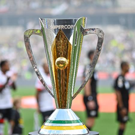 Troféu da Supercopa do Brasil 2024