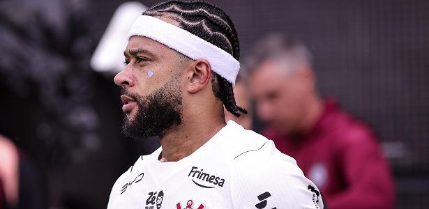 Corinthians planeja Memphis por até 60 minutos contra a Chapecoense
