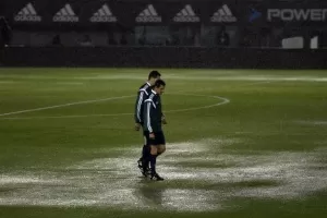 Chuva cancelou a partida de futebol. E agora?