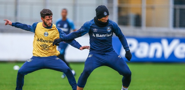 Jael foi mantido em Porto Alegre e disputa posição com André no Grêmio - Lucas Uebel/Grêmio