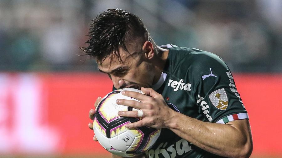 Willian lamenta chance perdida em Palmeiras X Grêmio pela Libertadores - Marcello Zambrana/AGIF