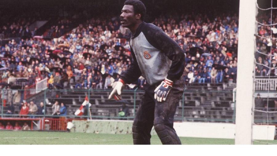 Thomas N"Kono se destacou na Copa do Mundo de 1982 e abriu caminho para africanos na Espanha - Divulgação
