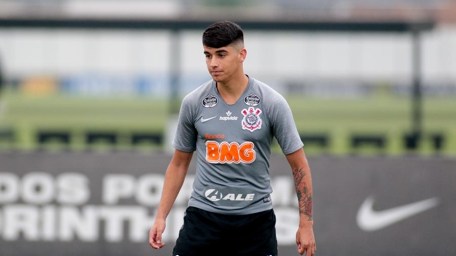 Chileno Araos ficou dez jogos sem atuar com Mancini, sendo que seis deles sequer foi relacionado - Rodrigo Coca/Agência Corinthians 