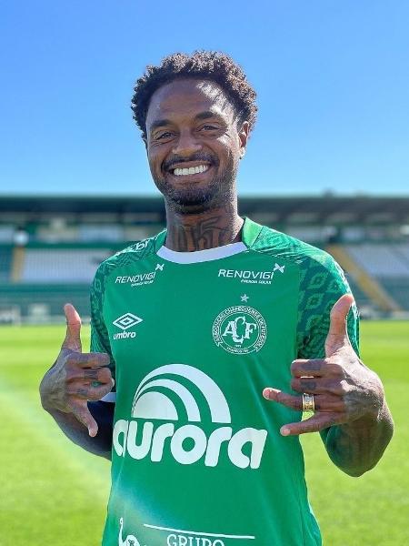 Renê Júnior foi anunciado como novo reforço da Chapecoense - Alessandra Seidel/ACF