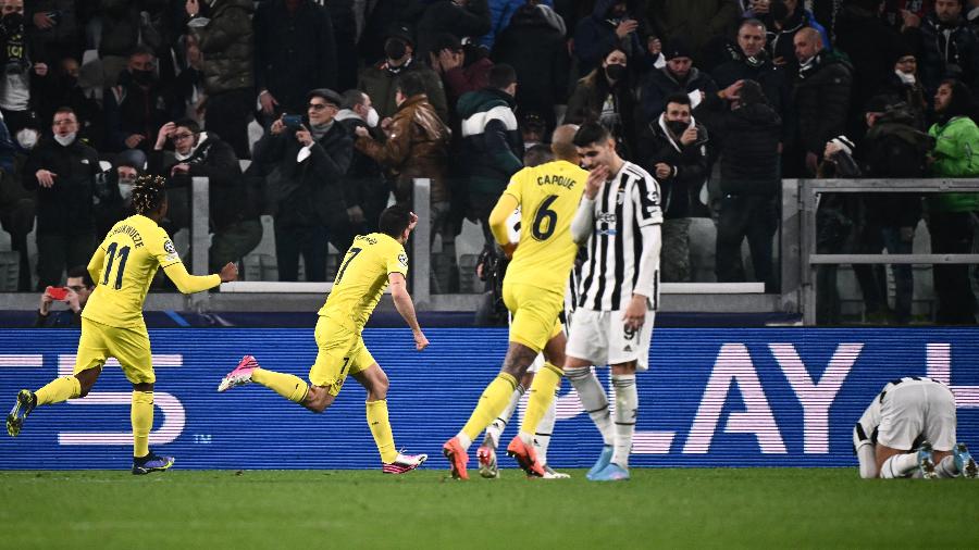 Gerard Moreno comemora gol do Villarral marcado sobre a Juventus nas oitavas de final da Liga dos Campeões - Marco BERTORELLO/AFP